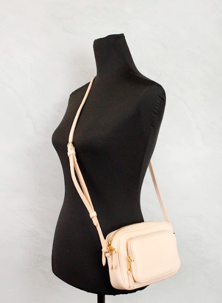 Burberry – Small Peach Pink Leather Camera Bag
