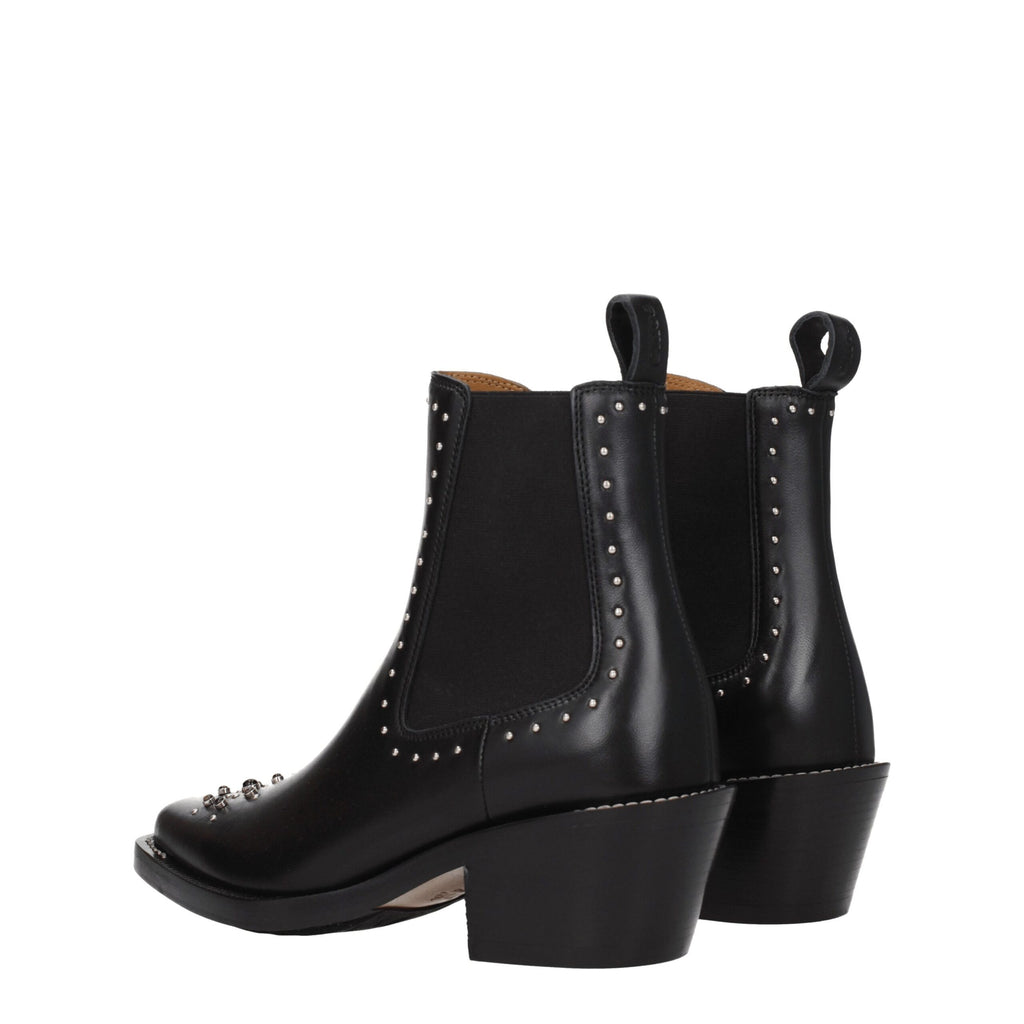Chloé – Black Leather Ankle Boots with Studded Detailing